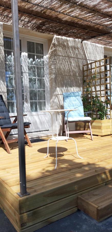 Bed and Breakfast A L'Ombre De La Treille -Proche Saint-Emilion Esterno foto