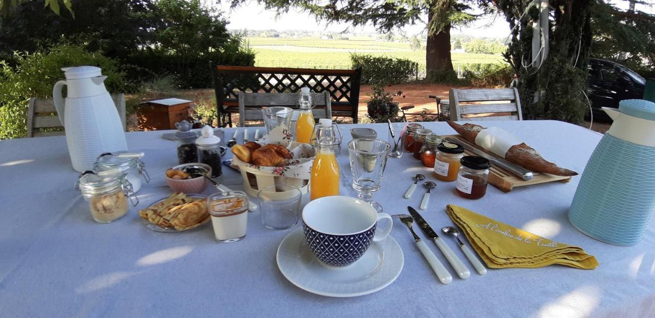 Bed and Breakfast A L'Ombre De La Treille -Proche Saint-Emilion Esterno foto