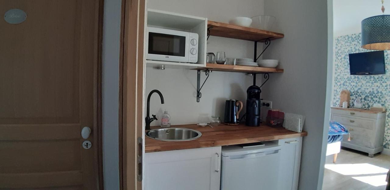 Bed and Breakfast A L'Ombre De La Treille -Proche Saint-Emilion Esterno foto