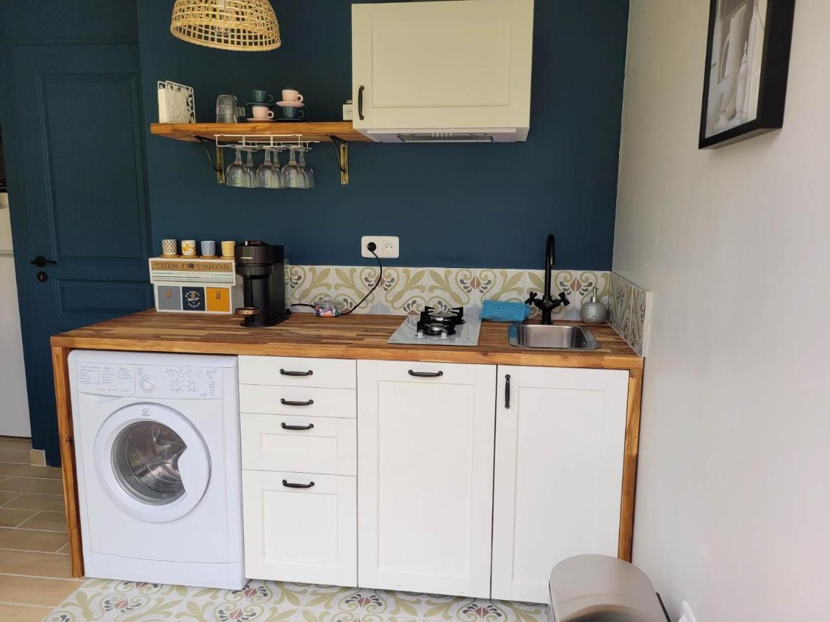 Bed and Breakfast A L'Ombre De La Treille -Proche Saint-Emilion Esterno foto