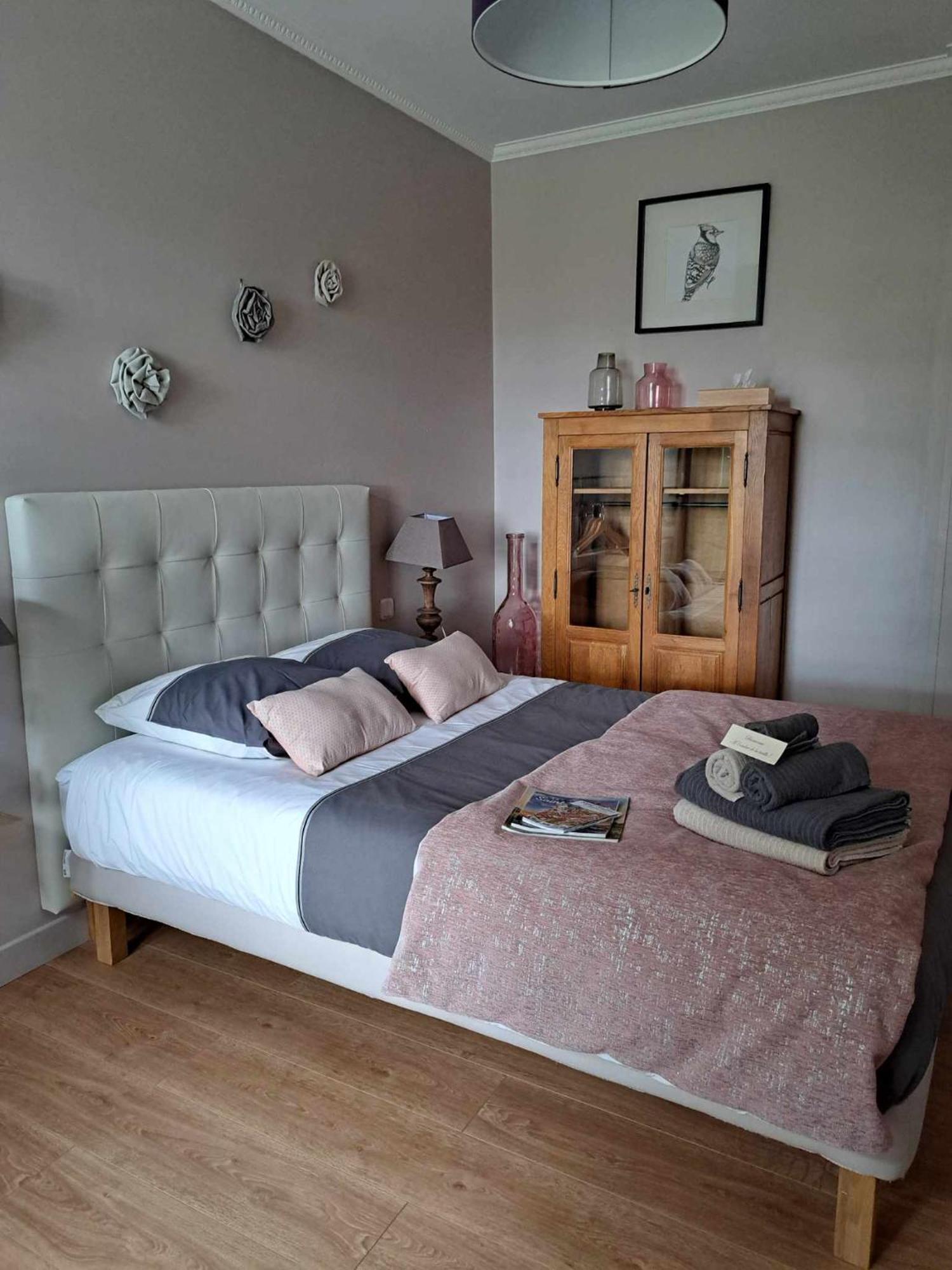 Bed and Breakfast A L'Ombre De La Treille -Proche Saint-Emilion Esterno foto
