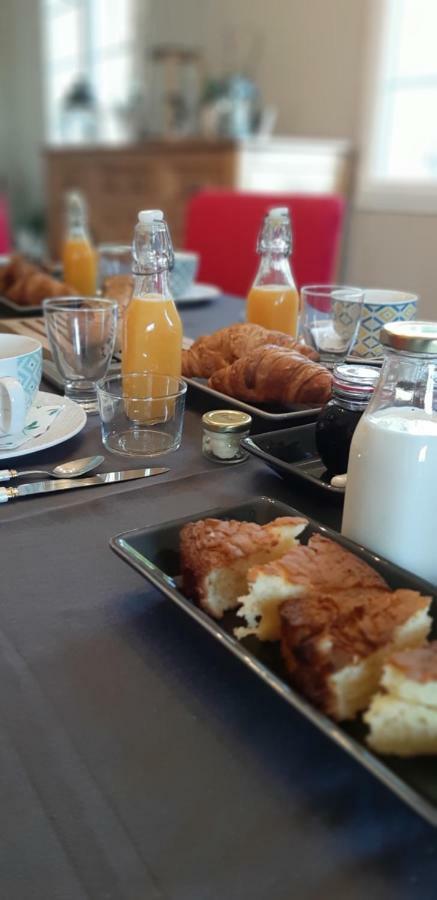 Bed and Breakfast A L'Ombre De La Treille -Proche Saint-Emilion Esterno foto